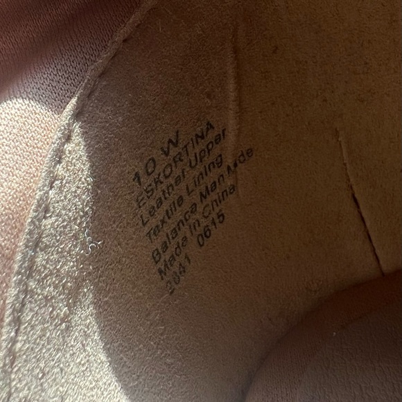 Easy Spirit Eskortina Mid Calf Boot - Tan Suede - 10W - Like New Worn Once! - Picture 6 of 6